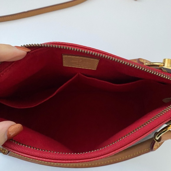 Authentic Louis Vuitton V Tote BB - Picture 8 of 14